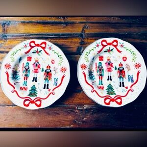 Set of 2 Beautiful Nutcracker Christmas Dinner Plates